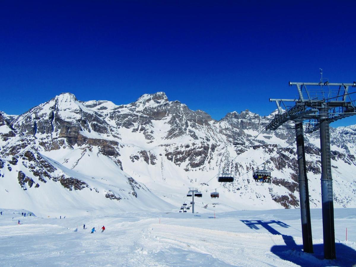 Casa Vacanza In Tipico Chalet Di Montagna Villa Varzo Eksteriør bilde