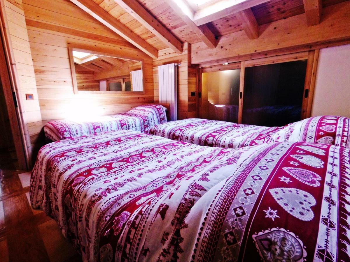 Casa Vacanza In Tipico Chalet Di Montagna Villa Varzo Eksteriør bilde