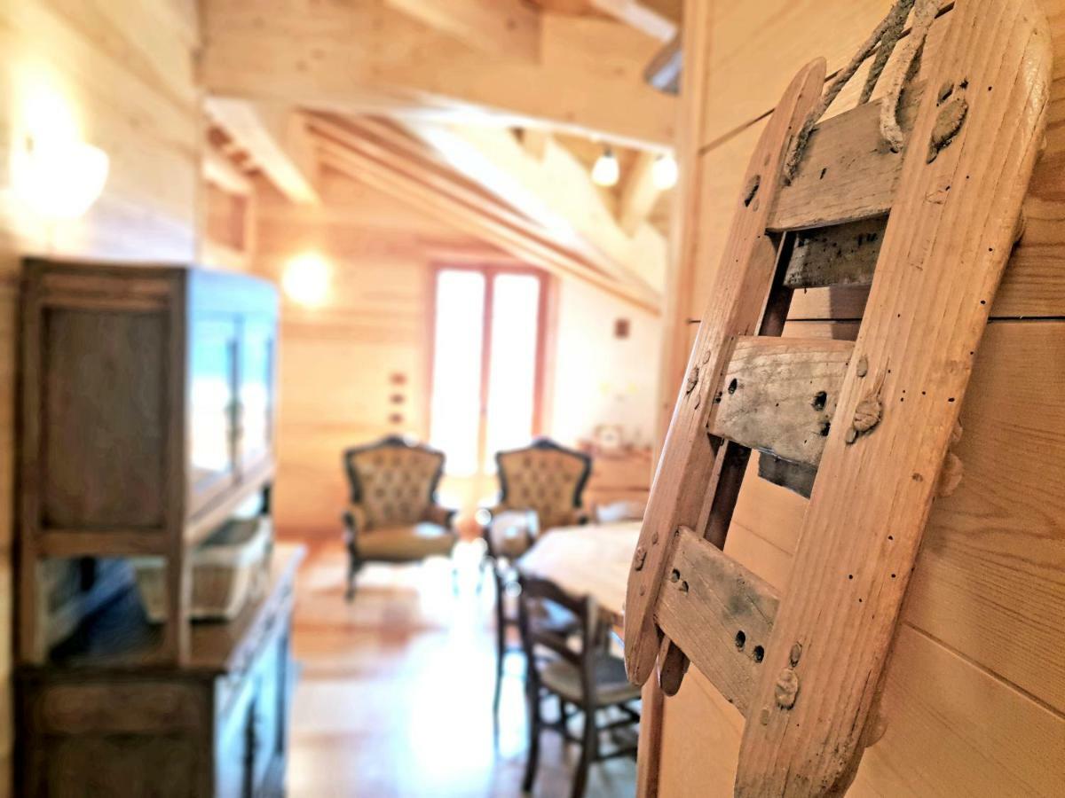Casa Vacanza In Tipico Chalet Di Montagna Villa Varzo Eksteriør bilde