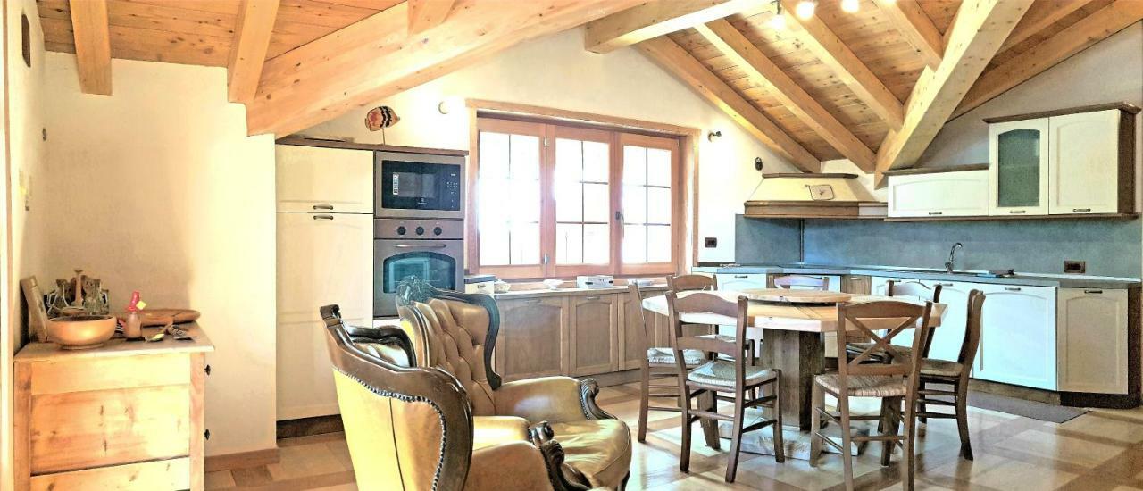 Casa Vacanza In Tipico Chalet Di Montagna Villa Varzo Eksteriør bilde
